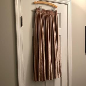 Dusty pink velvet A-line midi-length skirt